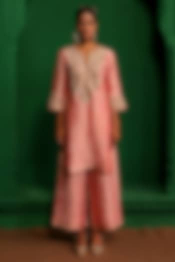 Rose Pink Crushed Tissue Zardosi Embroidered Kurta Set by Charu Makkar at Pernia's Pop Up Shop