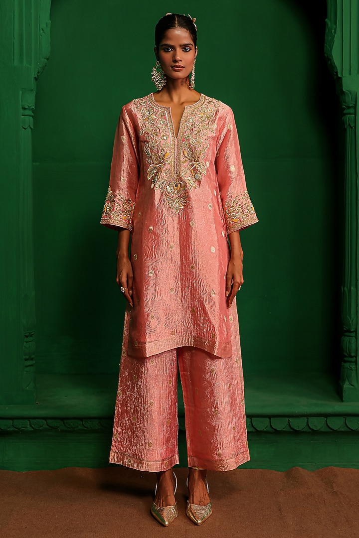 Rose Pink Crushed Tissue Zardosi Embroidered Kurta Set by Charu Makkar at Pernia's Pop Up Shop