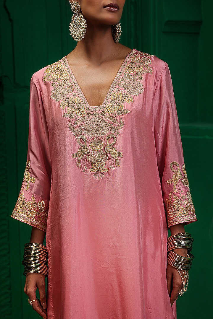 Rose Pink Silk Habutai Zardosi Embroidered Kurta Set by Charu Makkar at Pernia's Pop Up Shop