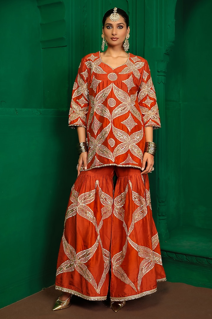 Rust Dupion Silk Gharara Set by Charu Makkar at Pernia's Pop Up Shop
