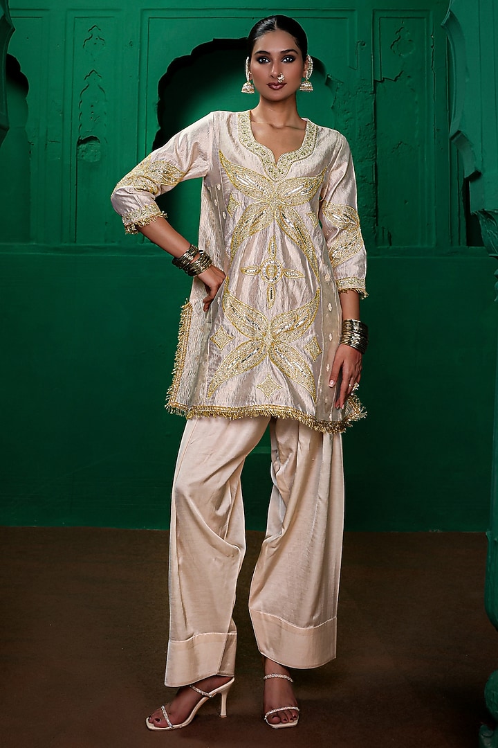 Pearl-Colored Crushed Tissue & Modal Satin Zardosi Embroidered Kurta Set by Charu Makkar at Pernia's Pop Up Shop