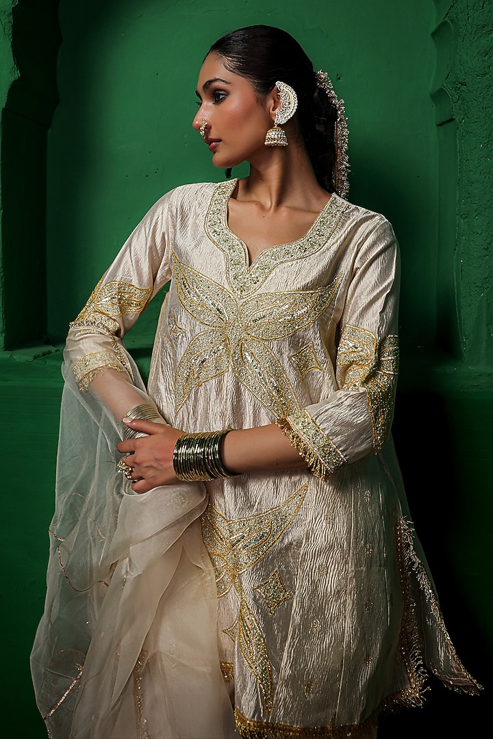 Pearl-Colored Crushed Tissue & Modal Satin Zardosi Embroidered Kurta Set by Charu Makkar at Pernia's Pop Up Shop