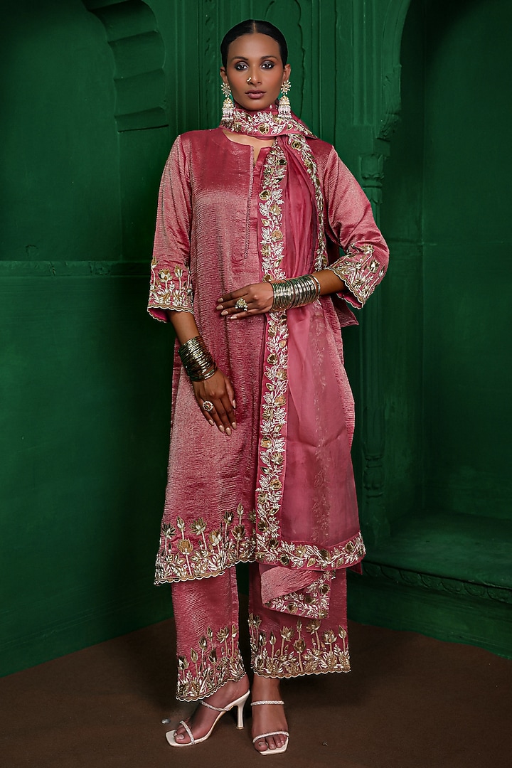 Old Rose Tissue Chanderi Aari Embroidered Kurta Set by Charu Makkar at Pernia's Pop Up Shop