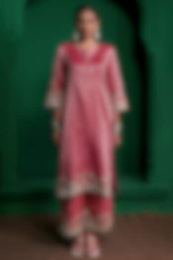Old Rose Tissue Chanderi Aari Embroidered Kurta Set by Charu Makkar at Pernia's Pop Up Shop