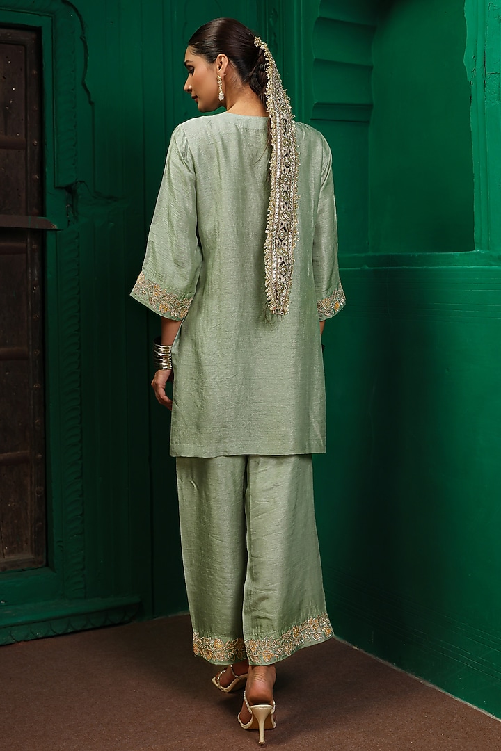 Sage Green Slub Raw Silk Aari Embroidered Kurta Set by Charu Makkar at Pernia's Pop Up Shop