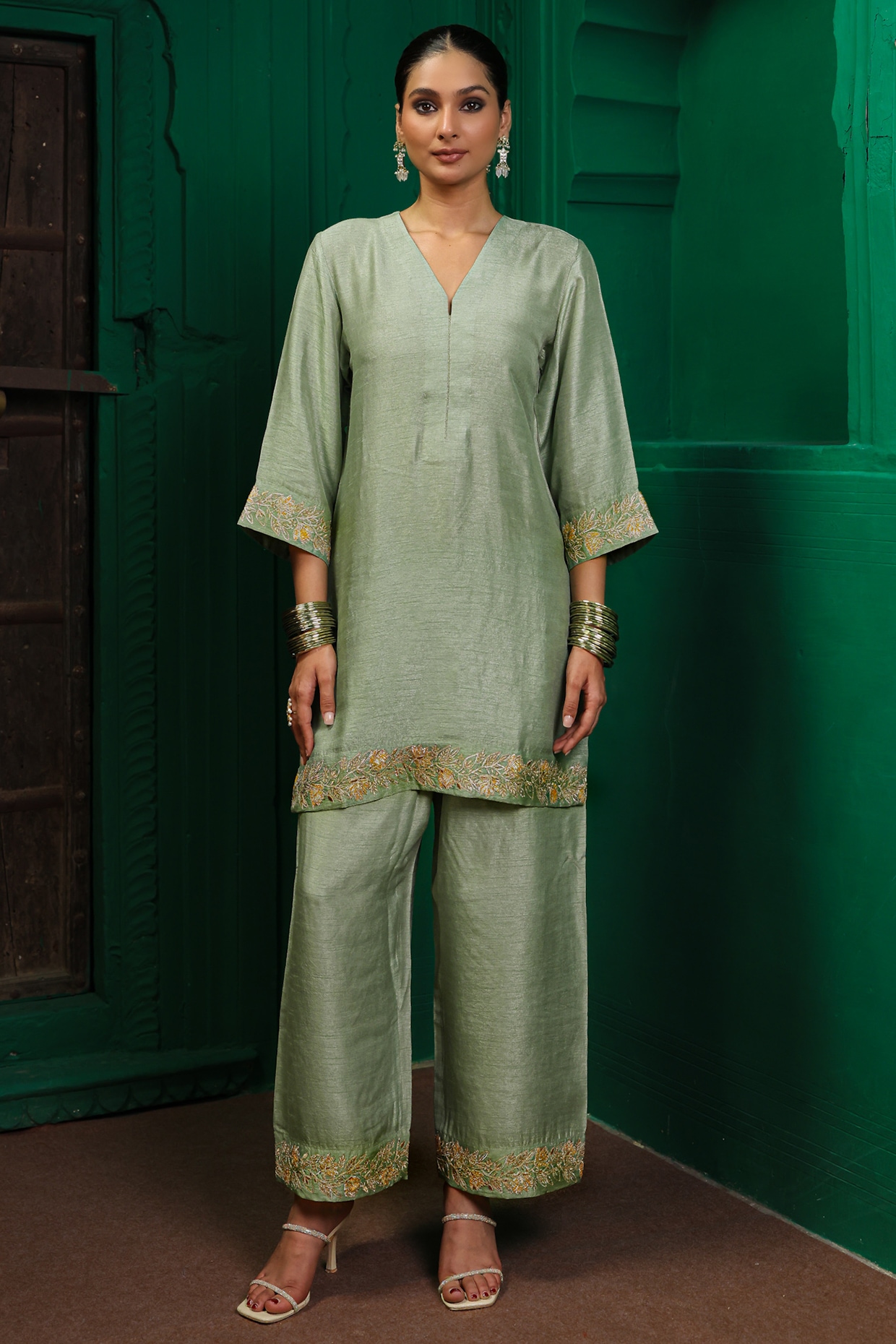 Charu Makkar Sage Green Slub Raw Silk Aari Embroidered Kurta Set