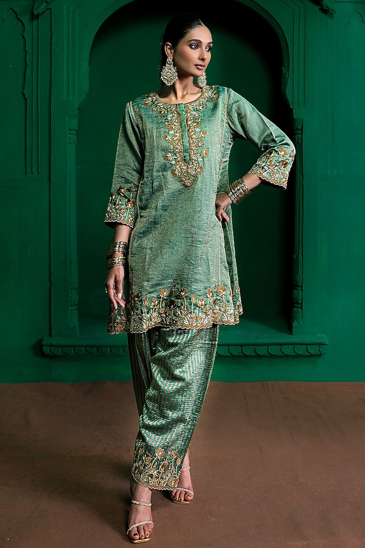 Forest Green Tissue Chanderi Aari Embroidered Kurta Set by Charu Makkar at Pernia's Pop Up Shop