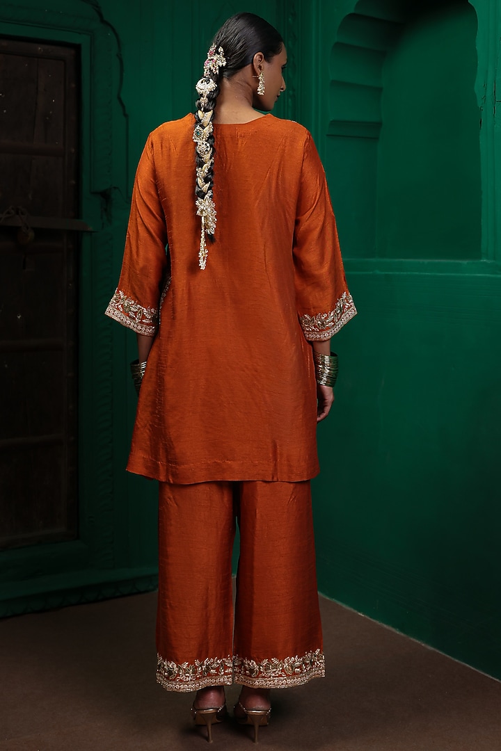 Rust Orange Slub Raw Silk Applique Embroidered Kurta Set by Charu Makkar at Pernia's Pop Up Shop
