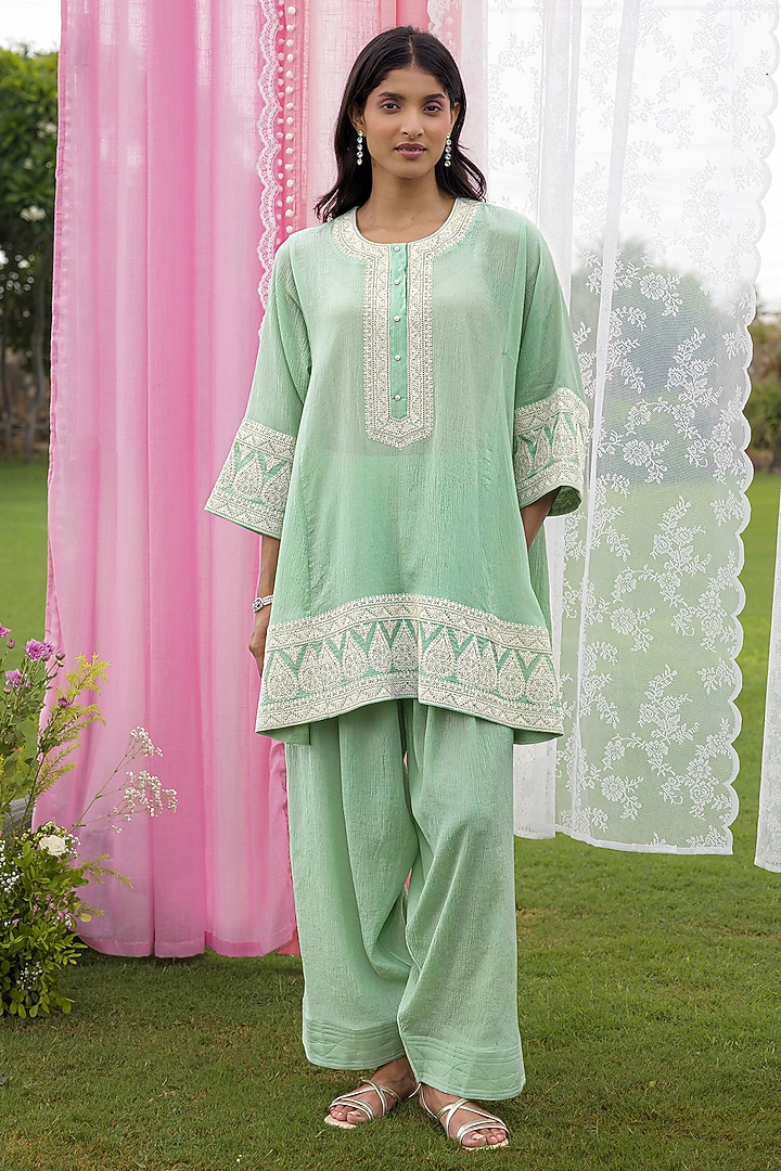 Tea Green Mul Chanderi Dori Work Kurta Set by Charu Makkar at Pernia's Pop Up Shop