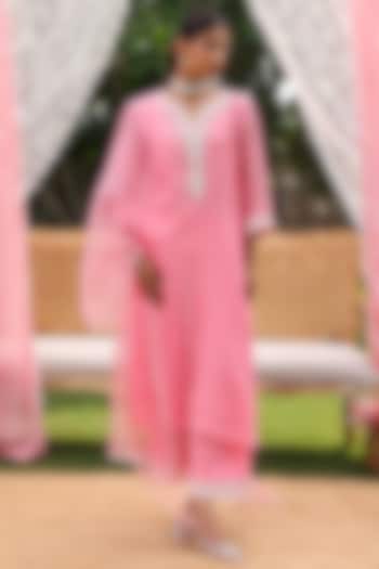Peach Pink Mul Chanderi Dori Work Kurta Set by Charu Makkar at Pernia's Pop Up Shop