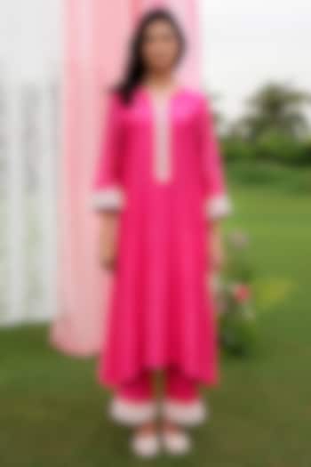 Rani Pink Mul Chanderi Dori Work Kurta Set by Charu Makkar at Pernia's Pop Up Shop