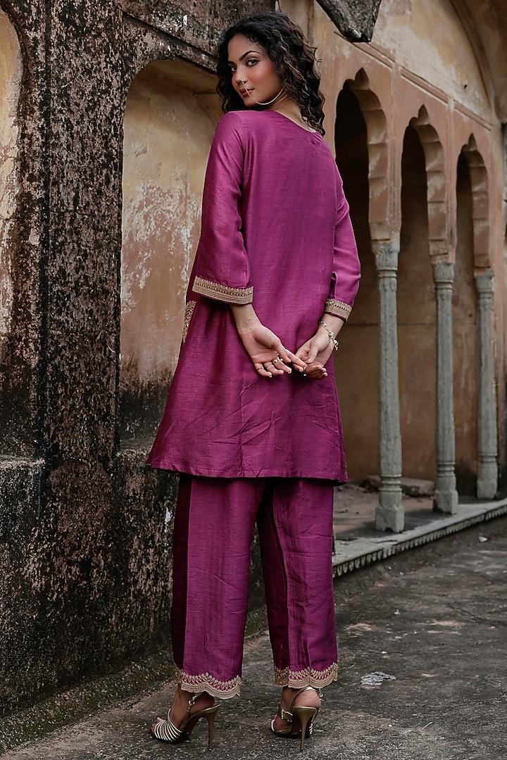 Plum Raw Silk Dori Hand Embroidered Kurta Set by Charu Makkar at Pernia's Pop Up Shop