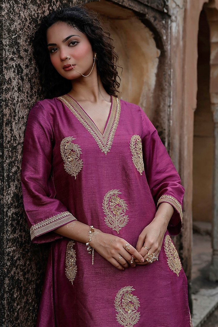 Plum Raw Silk Dori Hand Embroidered Kurta Set by Charu Makkar at Pernia's Pop Up Shop