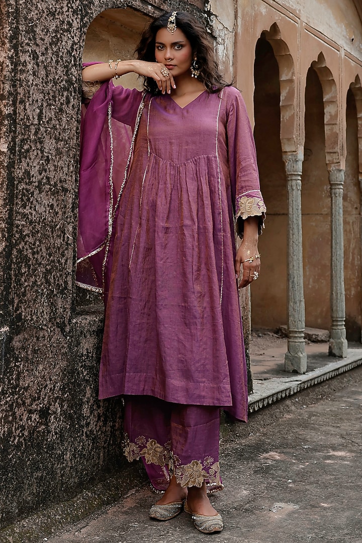 Plum Tissue Chanderi Resham Embroidered Kurta Set by Charu Makkar at Pernia's Pop Up Shop