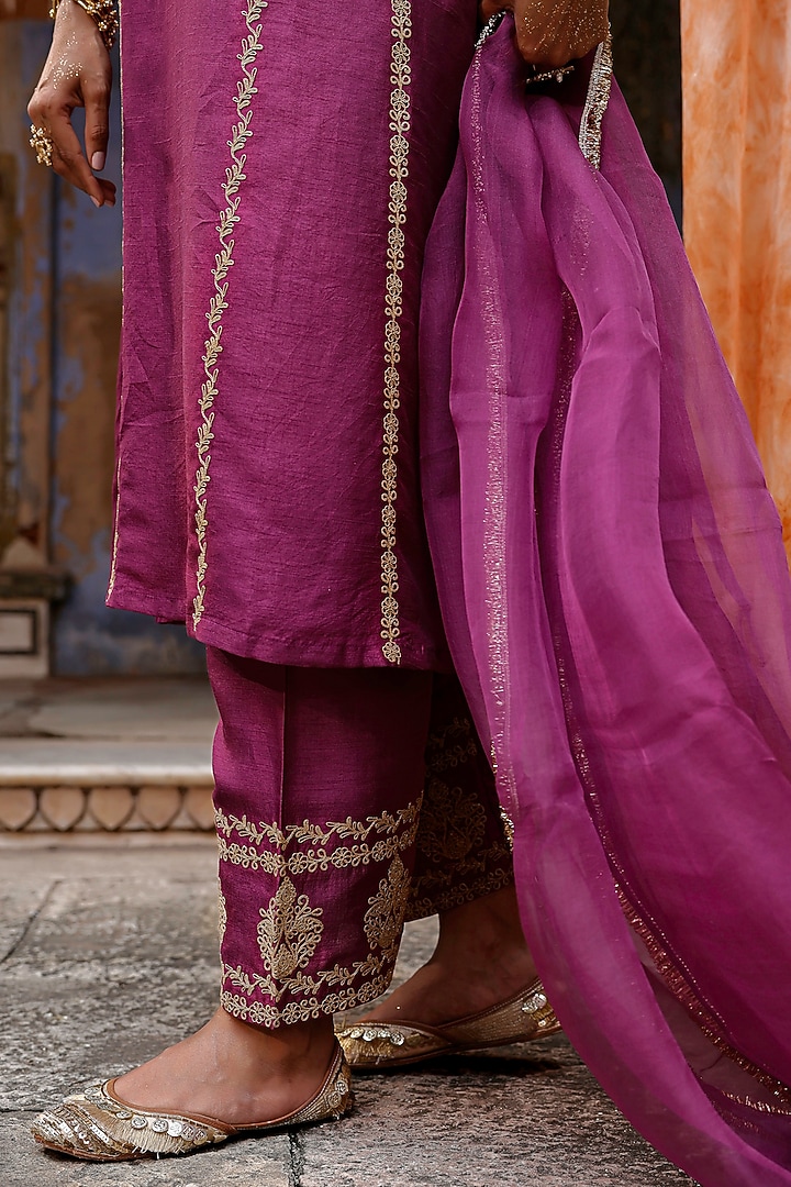 Plum Raw Silk Dori Hand Embroidered Kurta Set by Charu Makkar at Pernia's Pop Up Shop