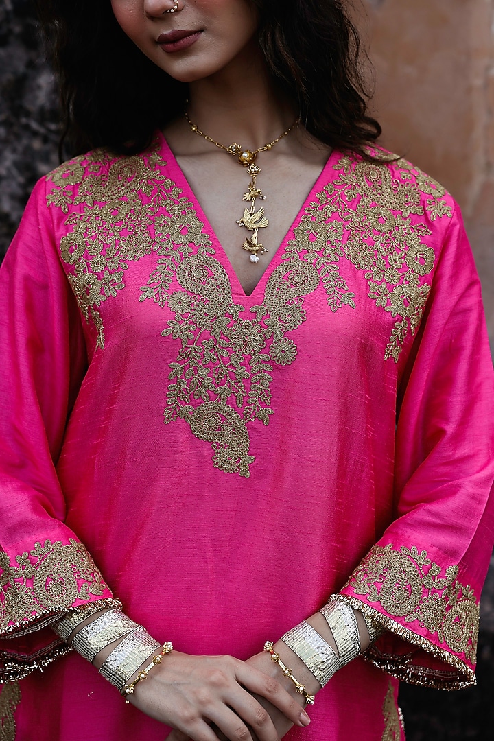 Rani Pink Raw Silk Dori Hand Embroidered Short Kurta Set by Charu Makkar at Pernia's Pop Up Shop
