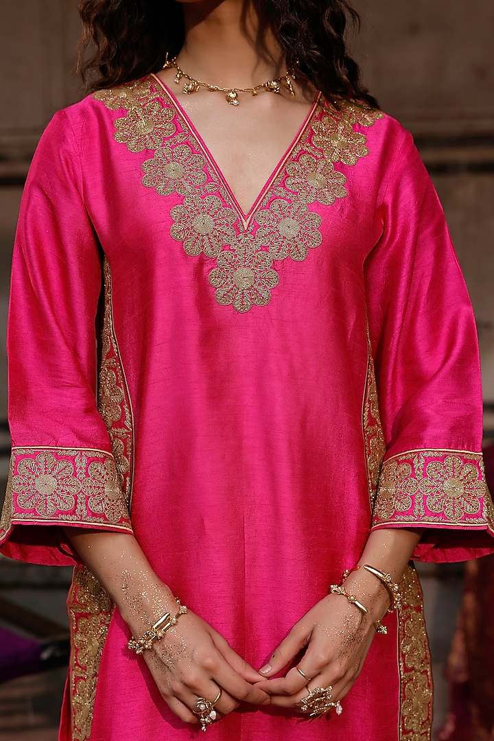 Rani Pink Raw Silk Dori Hand Embroidered Kurta Set by Charu Makkar at Pernia's Pop Up Shop