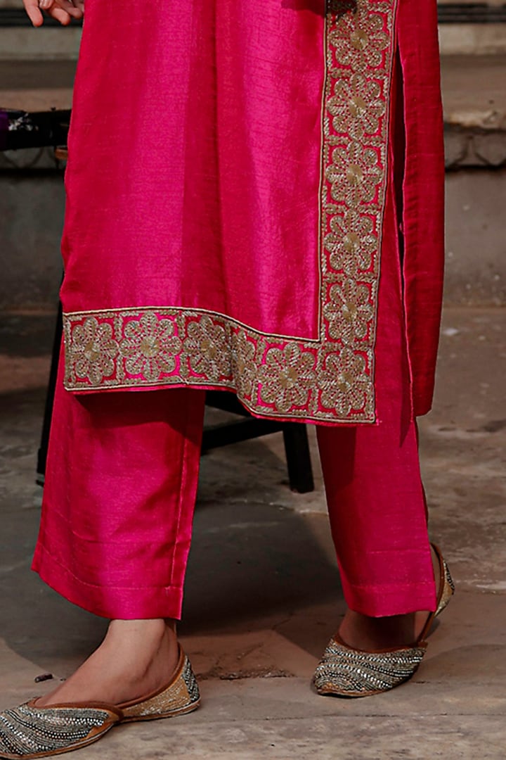 Rani Pink Raw Silk Dori Hand Embroidered Kurta Set by Charu Makkar at Pernia's Pop Up Shop