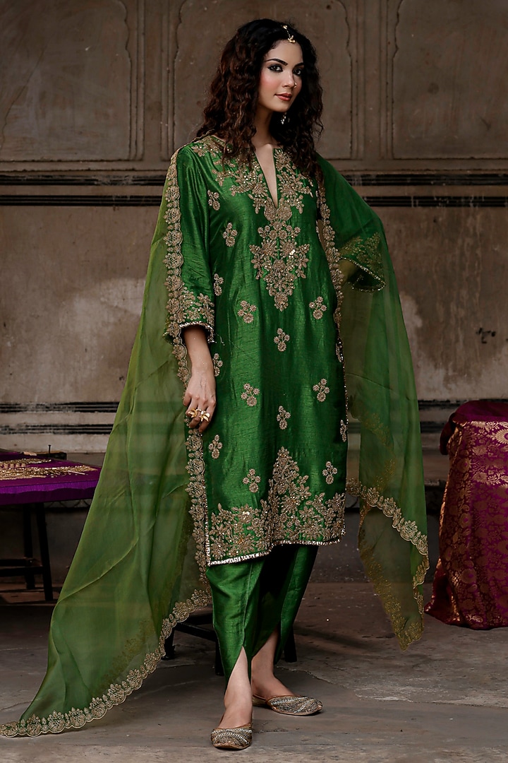 Dark Green Raw Silk Dori Hand Embroidered Kurta Set by Charu Makkar at Pernia's Pop Up Shop