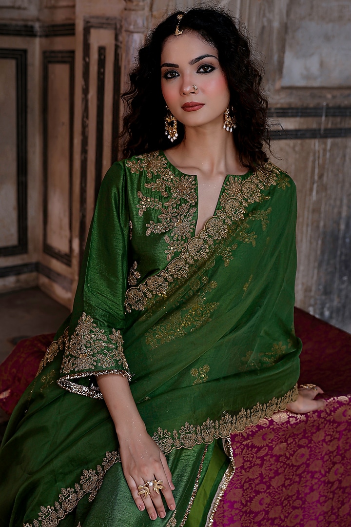 Dark Green Raw Silk Dori Hand Embroidered Kurta Set by Charu Makkar at Pernia's Pop Up Shop