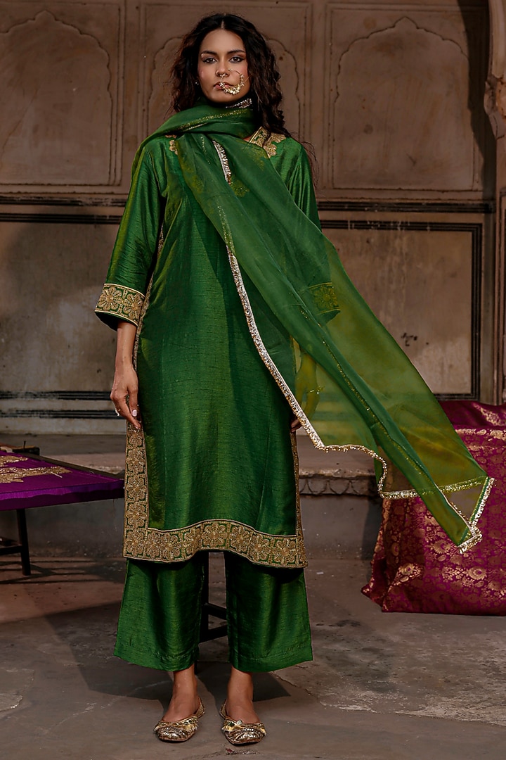 Dark Green Raw Silk Dori Hand Embroidered Kurta Set by Charu Makkar at Pernia's Pop Up Shop