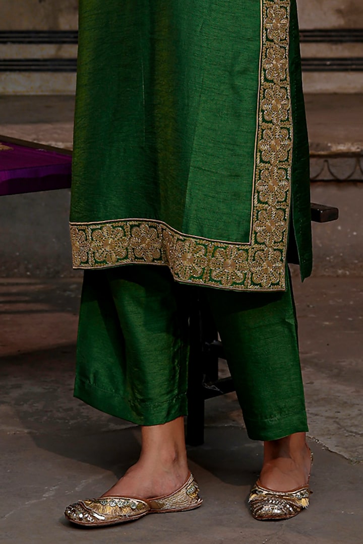 Dark Green Raw Silk Dori Hand Embroidered Kurta Set by Charu Makkar at Pernia's Pop Up Shop
