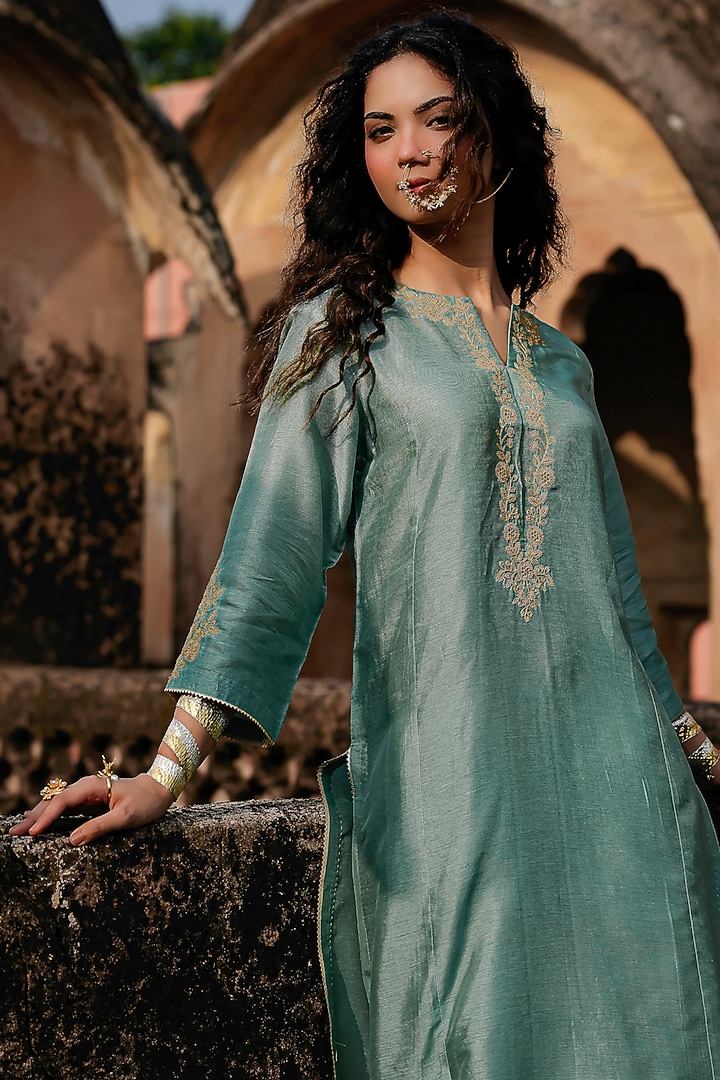 Sage Green Raw Silk Dori Work Kurta Set by Charu Makkar at Pernia's Pop Up Shop
