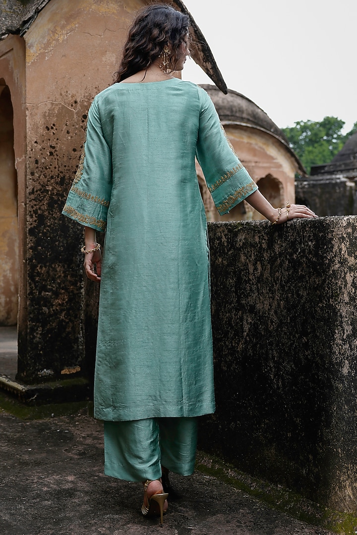 Sage Green Raw Silk Dori Work Kurta Set by Charu Makkar at Pernia's Pop Up Shop