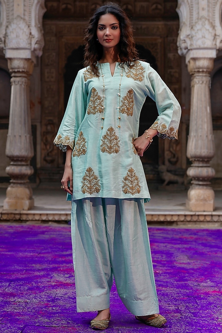 Sage Green Raw Silk Dori Work Kurta Set by Charu Makkar at Pernia's Pop Up Shop