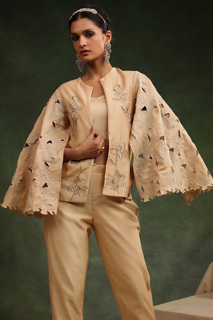Beige Silk Chanderi Jacket Set by Charu Makkar at Pernia's Pop Up Shop