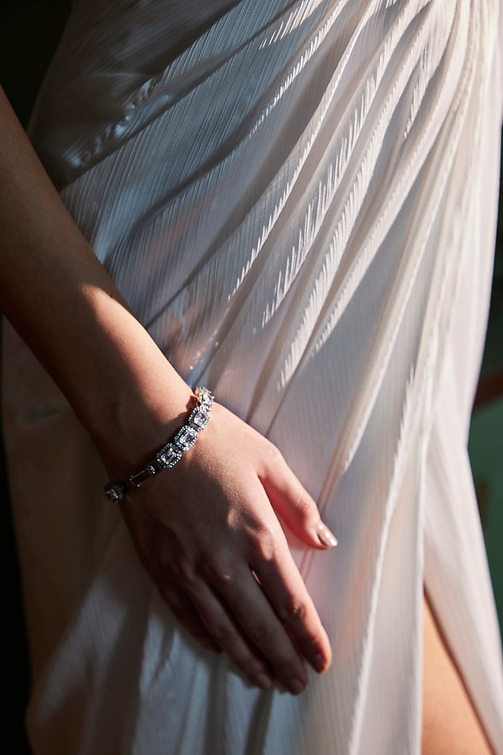 Ivory Crinkled Organza & Metallic Satin Draped Wedding Gown Saree by CP by Chandini and Priyanka at Pernia's Pop Up Shop