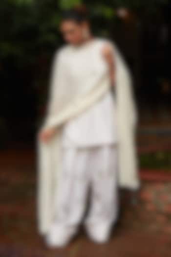 Ivory Chanderi Silk Kurta Set by CP by Chandini and Priyanka at Pernia's Pop Up Shop