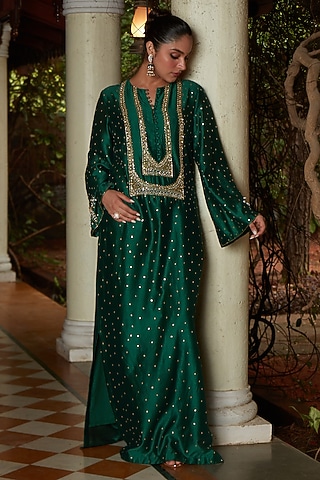 Emerald Green Chanderi Silk Embroidered Kaftan by CP by Chandini and Priyanka