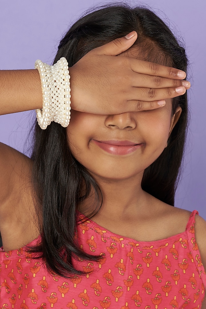 Off-White Beaded Handmade Bangle For Girls by CHOKO