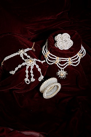 White Beaded Necklace Set For Girls by CHOKO