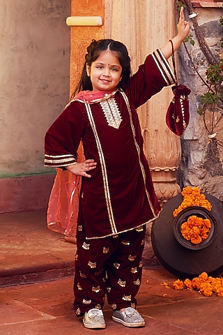 Maroon Velvet Kurta Set For Girls by Chotibuti