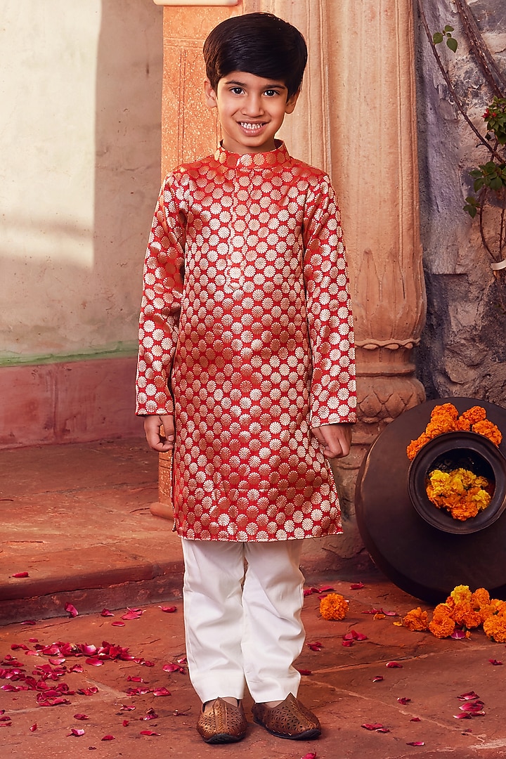 Red Banarasi Silk Kurta Set For Boys by Chotibuti at Pernia's Pop Up Shop