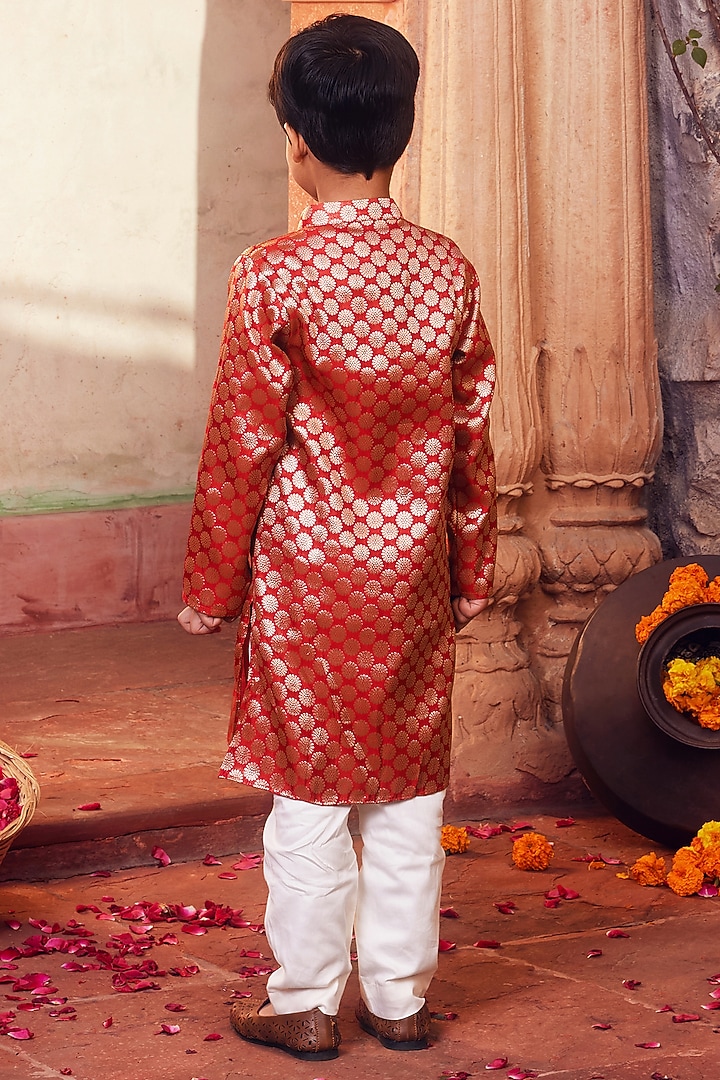 Red Banarasi Silk Kurta Set For Boys by Chotibuti at Pernia's Pop Up Shop