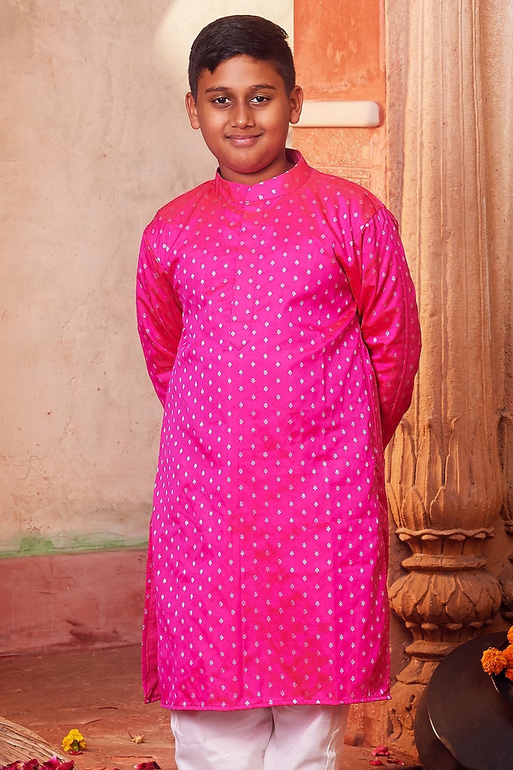 Pink Banarasi Silk Kurta Set For Boys by Chotibuti at Pernia's Pop Up Shop