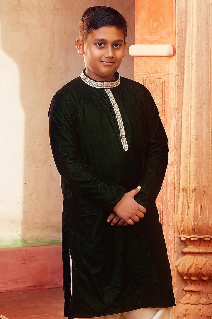 Dark Green Velvet Kurta Set For Boys by Chotibuti at Pernia's Pop Up Shop