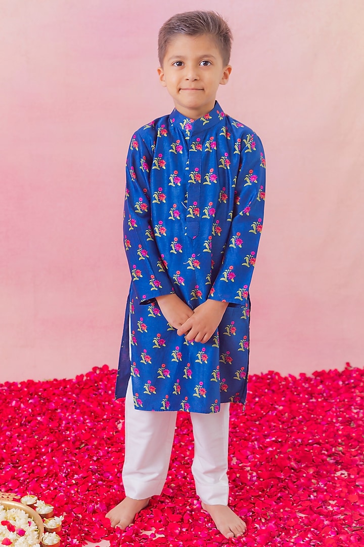 Blue Chanderi Printed Kurta Set For Boys by Chotibuti