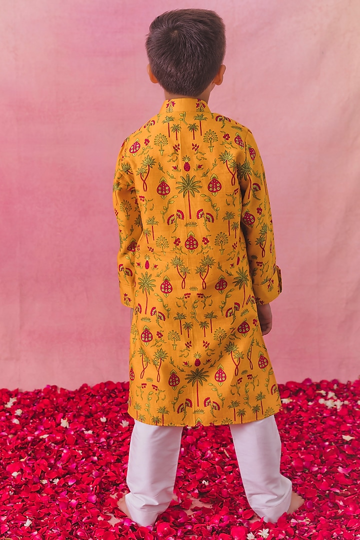 Yellow Chanderi Printed Kurta Set For Boys by Chotibuti at Pernia's Pop Up Shop