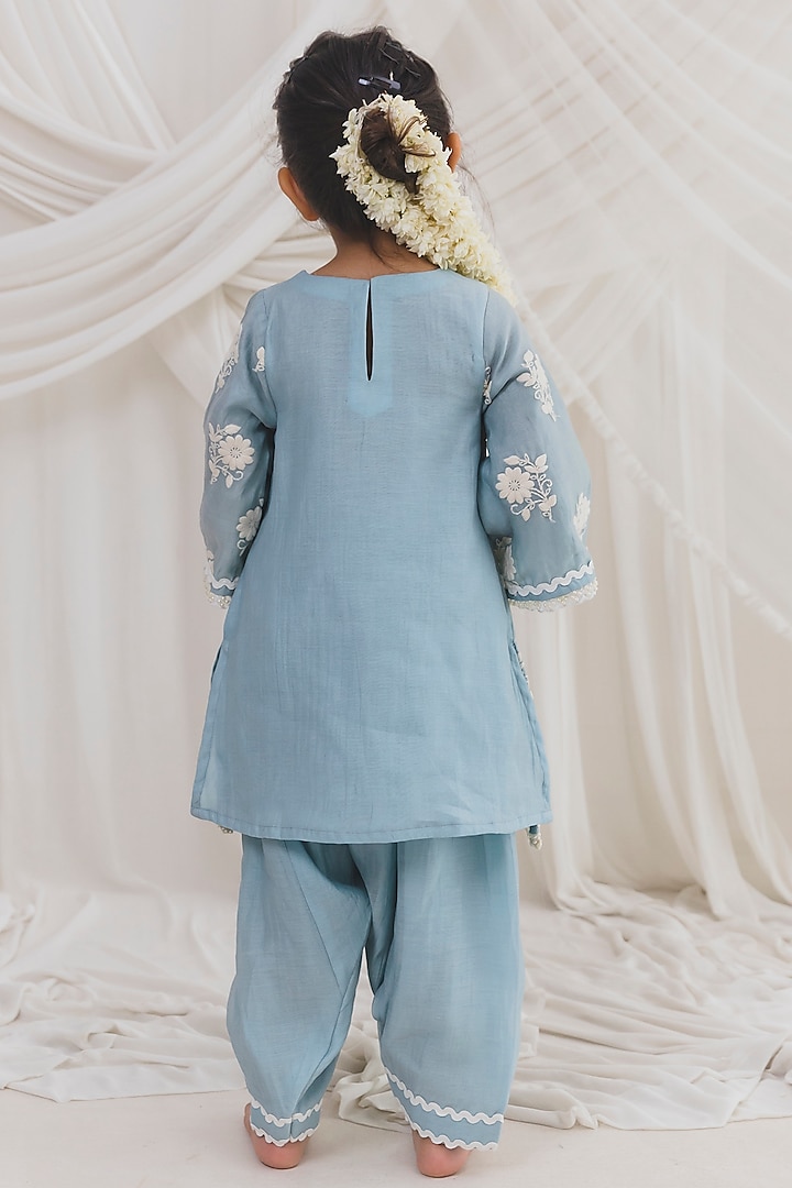 Blue Mul Chanderi Thread Embroidered Kurta Set For Girls by Chotibuti at Pernia's Pop Up Shop