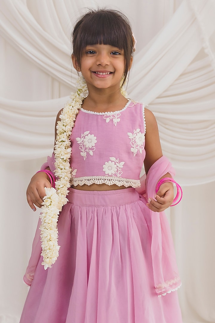 Pink Mul Chanderi Thread Embroidered Lehenga Set For Girls by Chotibuti at Pernia's Pop Up Shop