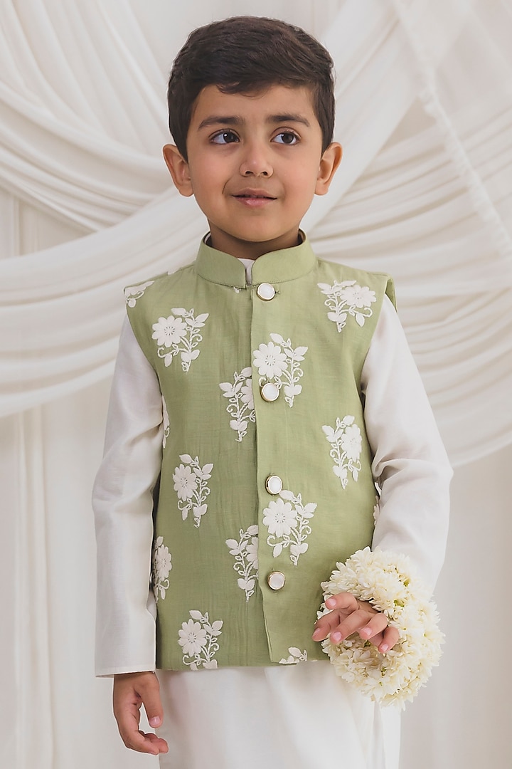 Green Mul Chanderi Embroidered Bundi Jacket Set For Boys by Chotibuti at Pernia's Pop Up Shop