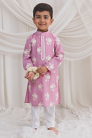 Pink Mul Chanderi Embroidered Kurta Set For Boys by Chotibuti