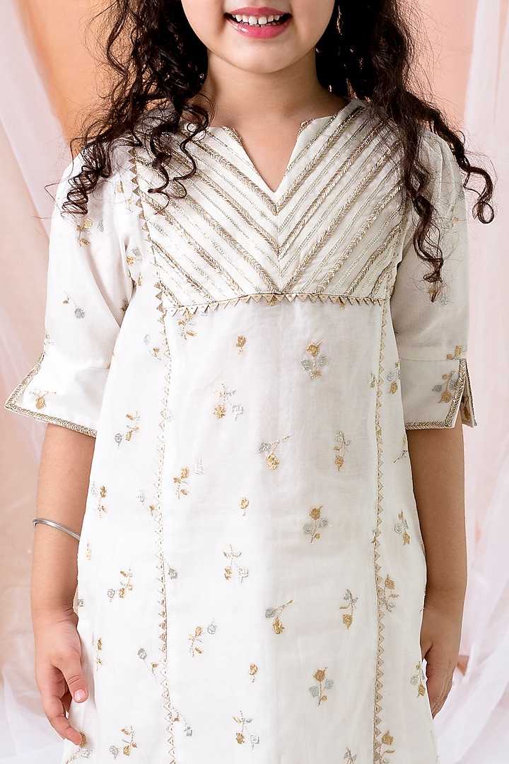 Ivory Chanderi Zari Embroidered Kurta Set For Girls by Chotibuti at Pernia's Pop Up Shop