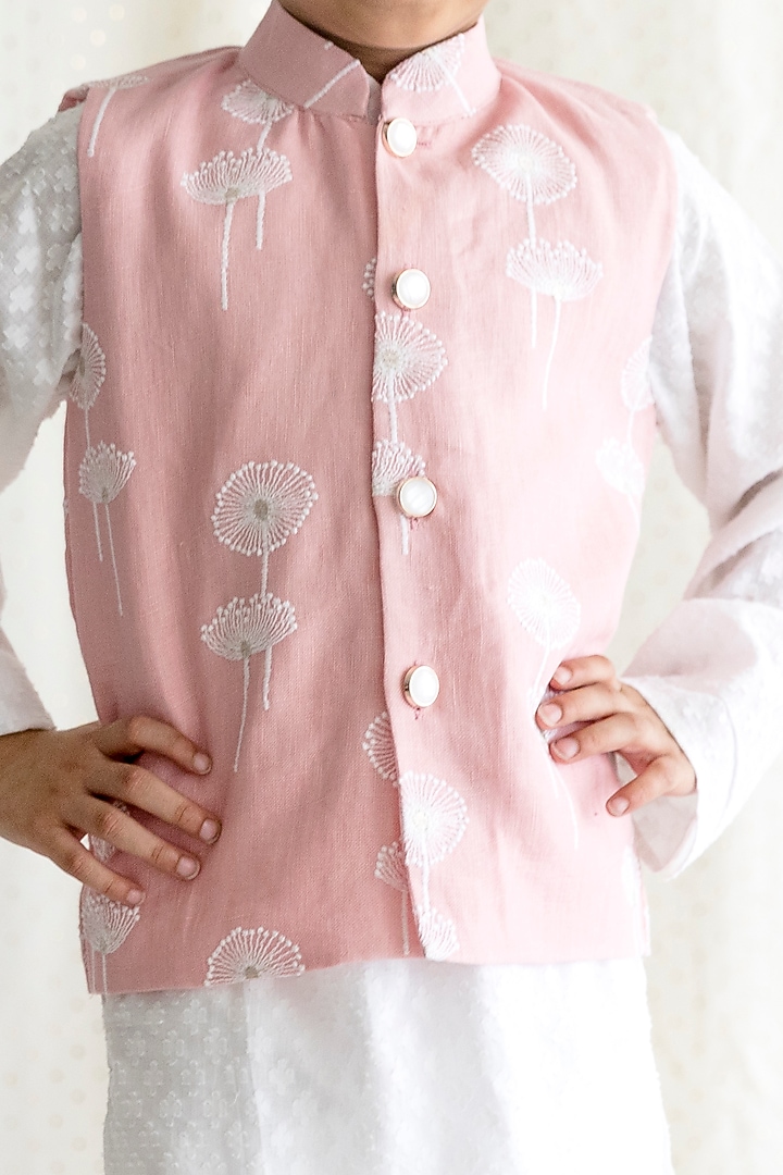 Pink Linen Embroidered Bundi Jacket Set For Boys by Chotibuti at Pernia's Pop Up Shop