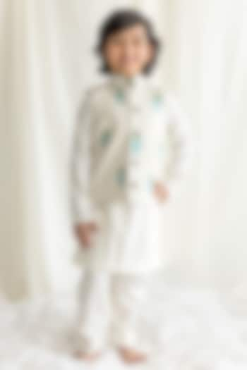 Ivory Kurta Set With Embroidered Bundi Jacket For Boys by Chotibuti at Pernia's Pop Up Shop