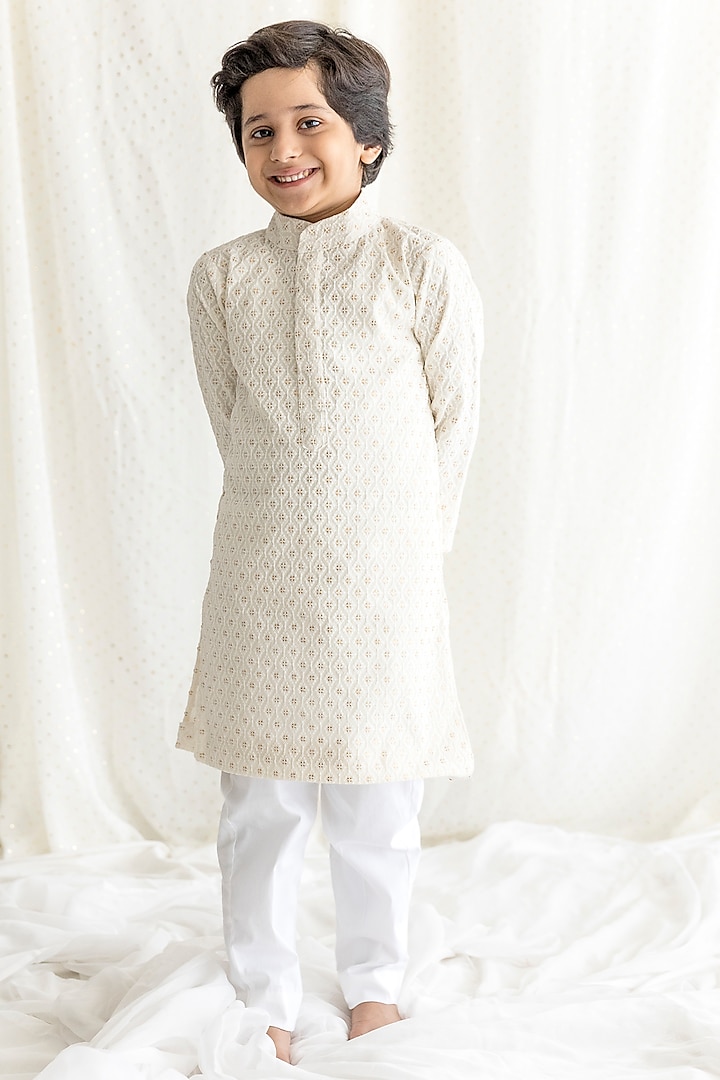 Off-White Embroidered Kurta Set For Boys by Chotibuti